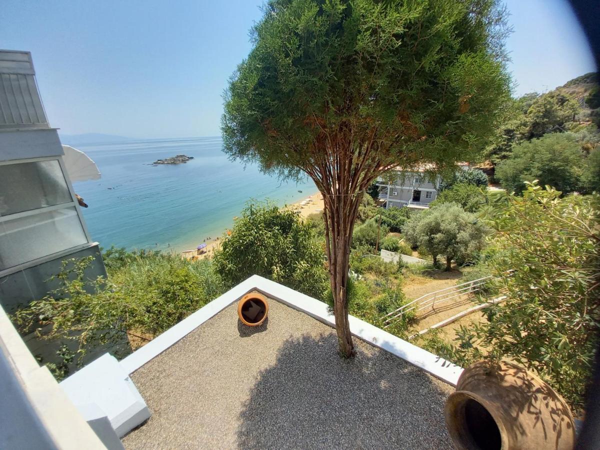 Balcony By The Sea Apartment Paleo Tsifliki Exterior photo