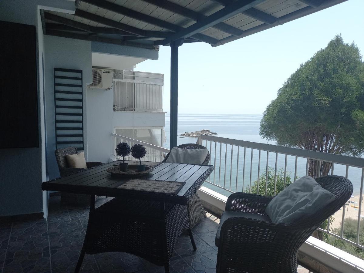Balcony By The Sea Apartment Paleo Tsifliki Exterior photo
