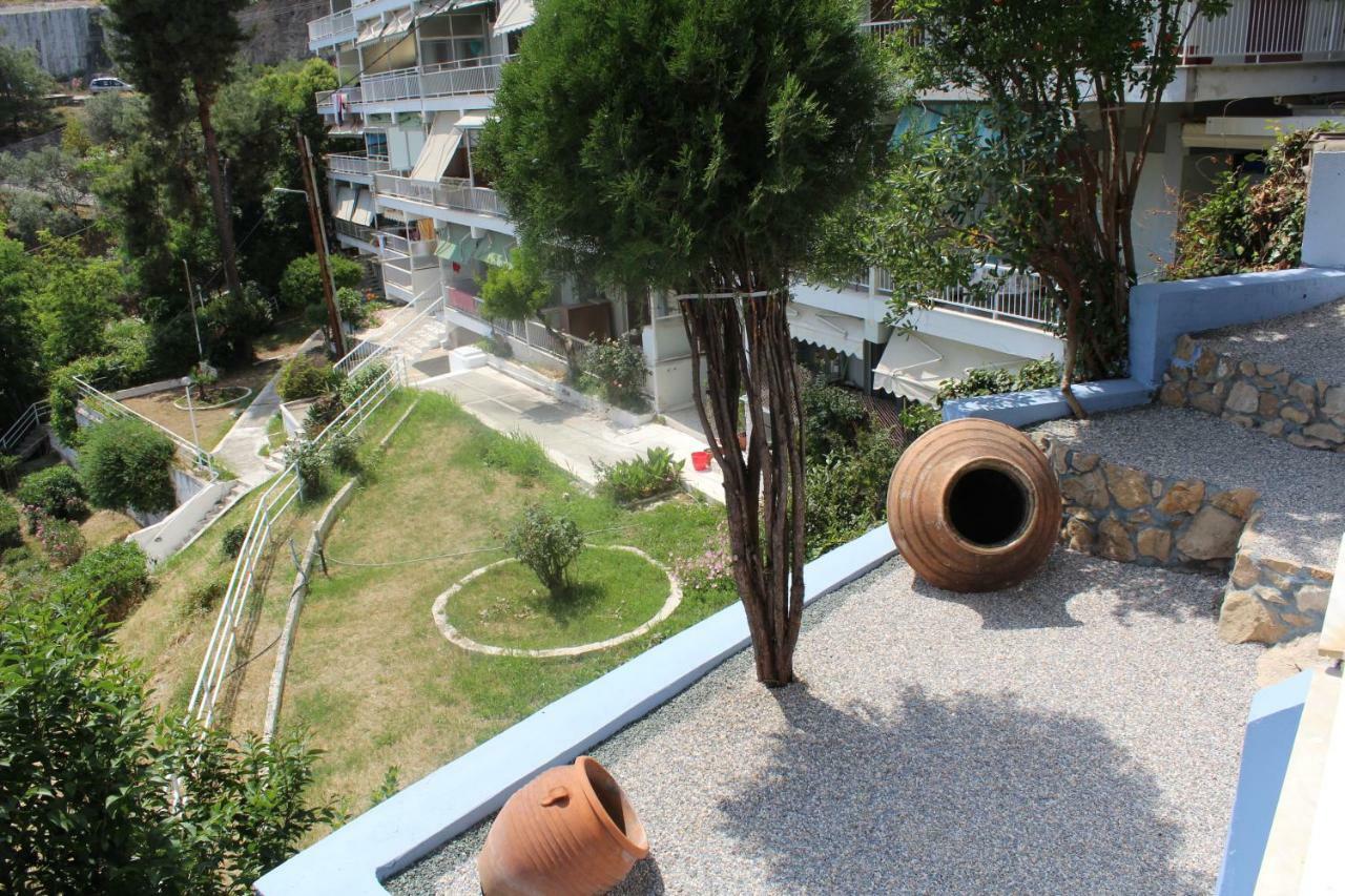 Balcony By The Sea Apartment Paleo Tsifliki Exterior photo